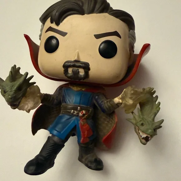 Doctor Strange Dragon Hands Funko Pop! Vinyl Figure - Blue/Red/Black - Picture 2 of 6